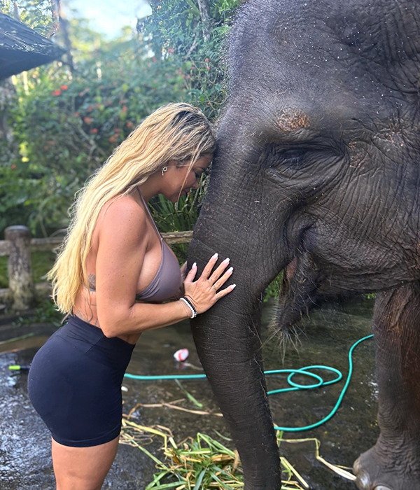 Danni Suriano with elephant – personal lifestyle shot